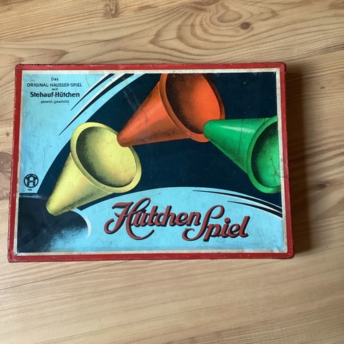 Antikes hütchen spiel von - antikes,