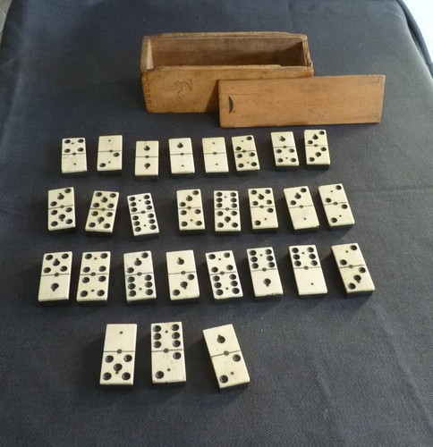 Domino steine altes - *,