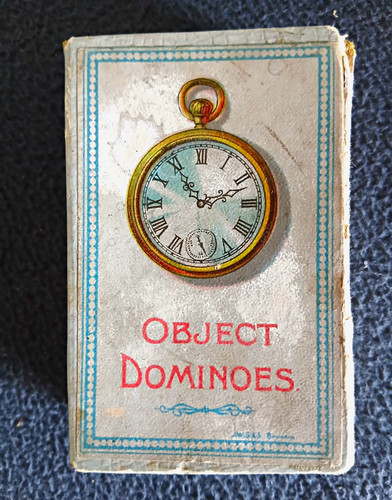 Antik object dominoes - object,